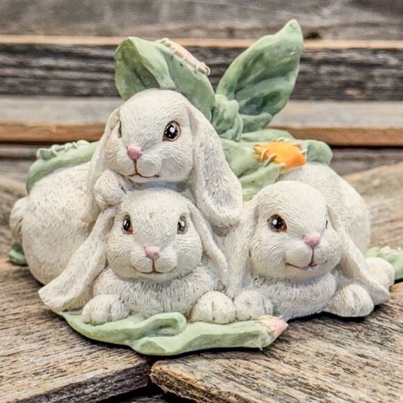 1993 Vintage Bundle of Love, The Patchville Bunnies Collection- Reg # DA-236 - Picture 1 of 10